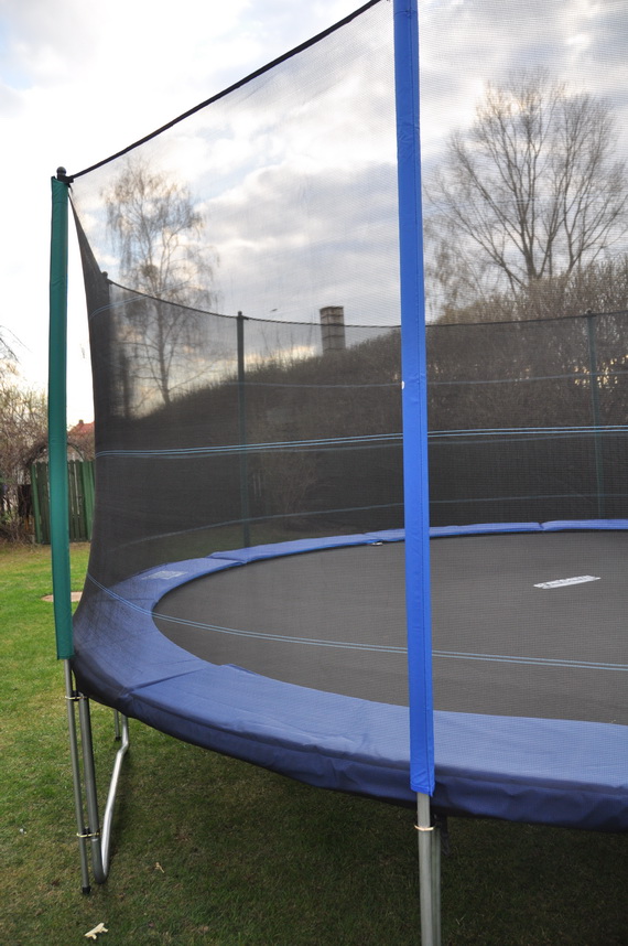 Siatka ochornna do trampoliny